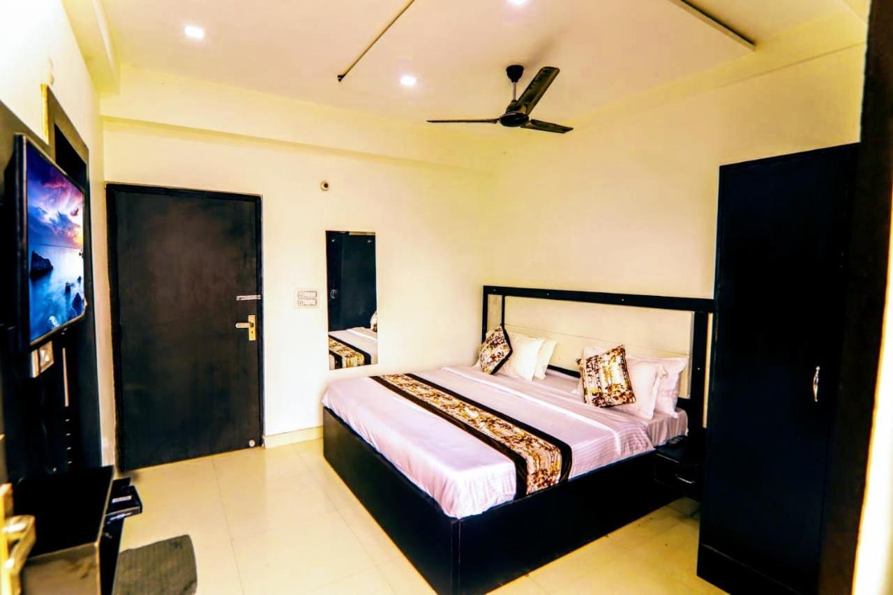 Townhouse 03 Hotel Agra  Bagian luar foto